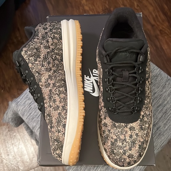 Nike Lunar Force 1 Duckboot Low
Textile Canteen - Picture 5 of 7